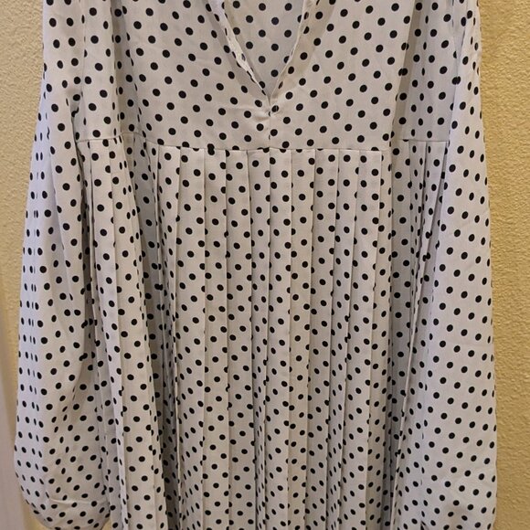 NWOT ASOS Petite High Neck Pleated Trapeze Mini Dress with Split Sleeves Size 4P - Picture 3 of 4